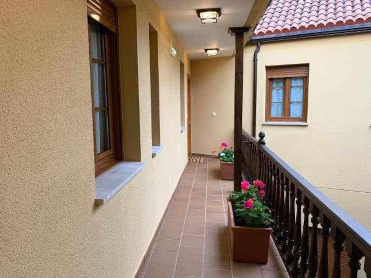 Cumbres De Los Picos Apartamento Los Abedules Poo  Eksteriør billede